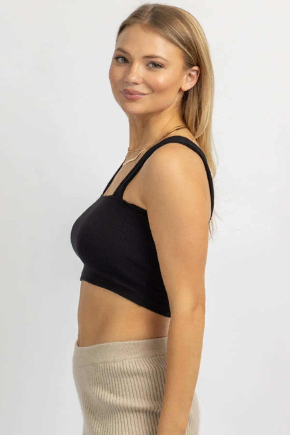 BLACK SQUARENECK KNIT CROP TANK