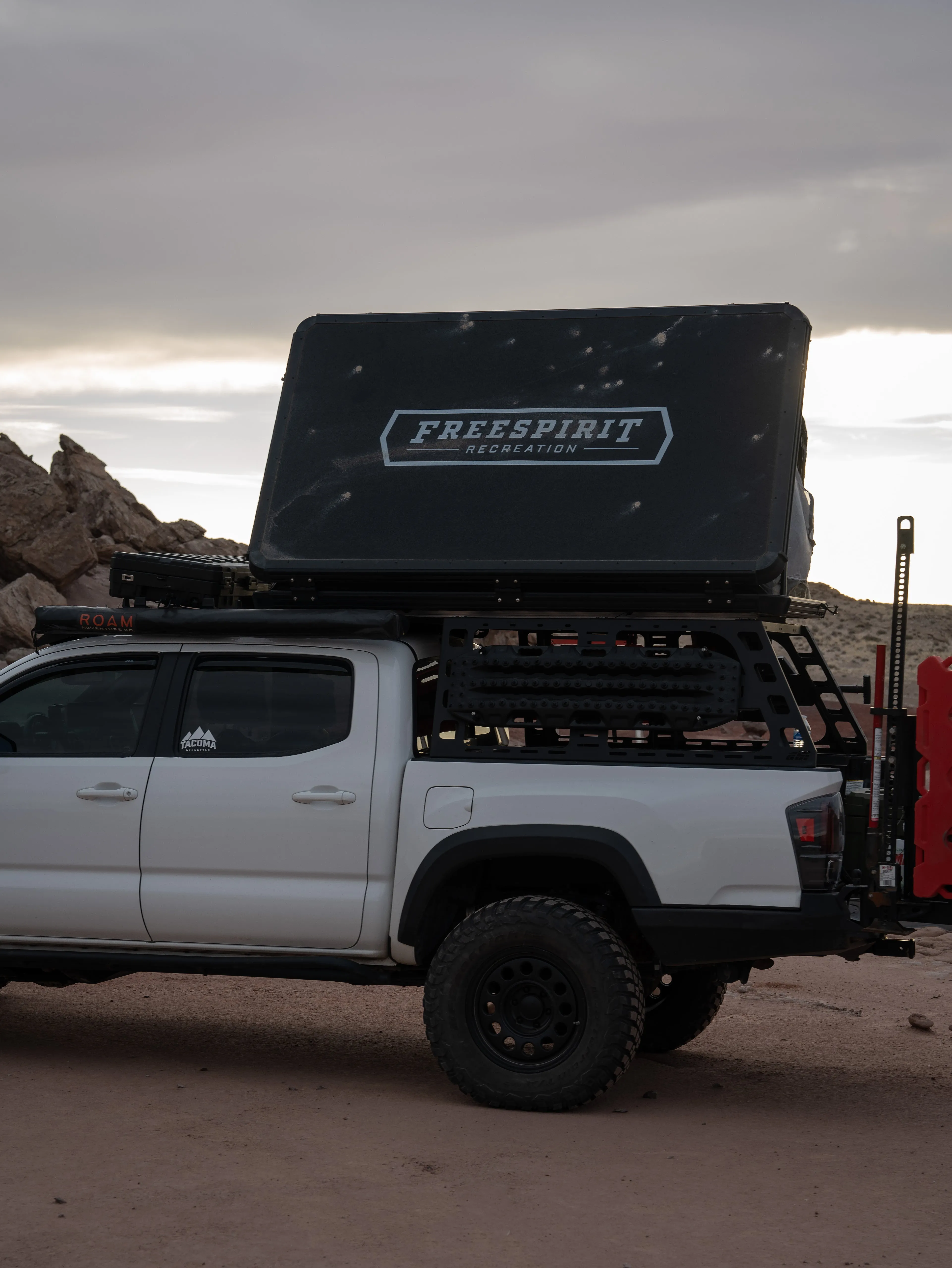 Freespirit Recreation Odyssey Series Hard Top Tent (Black Top)