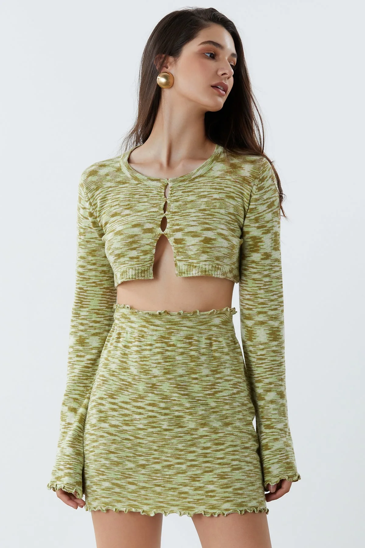 Lettuce Trim Cut Out Crop Pullover