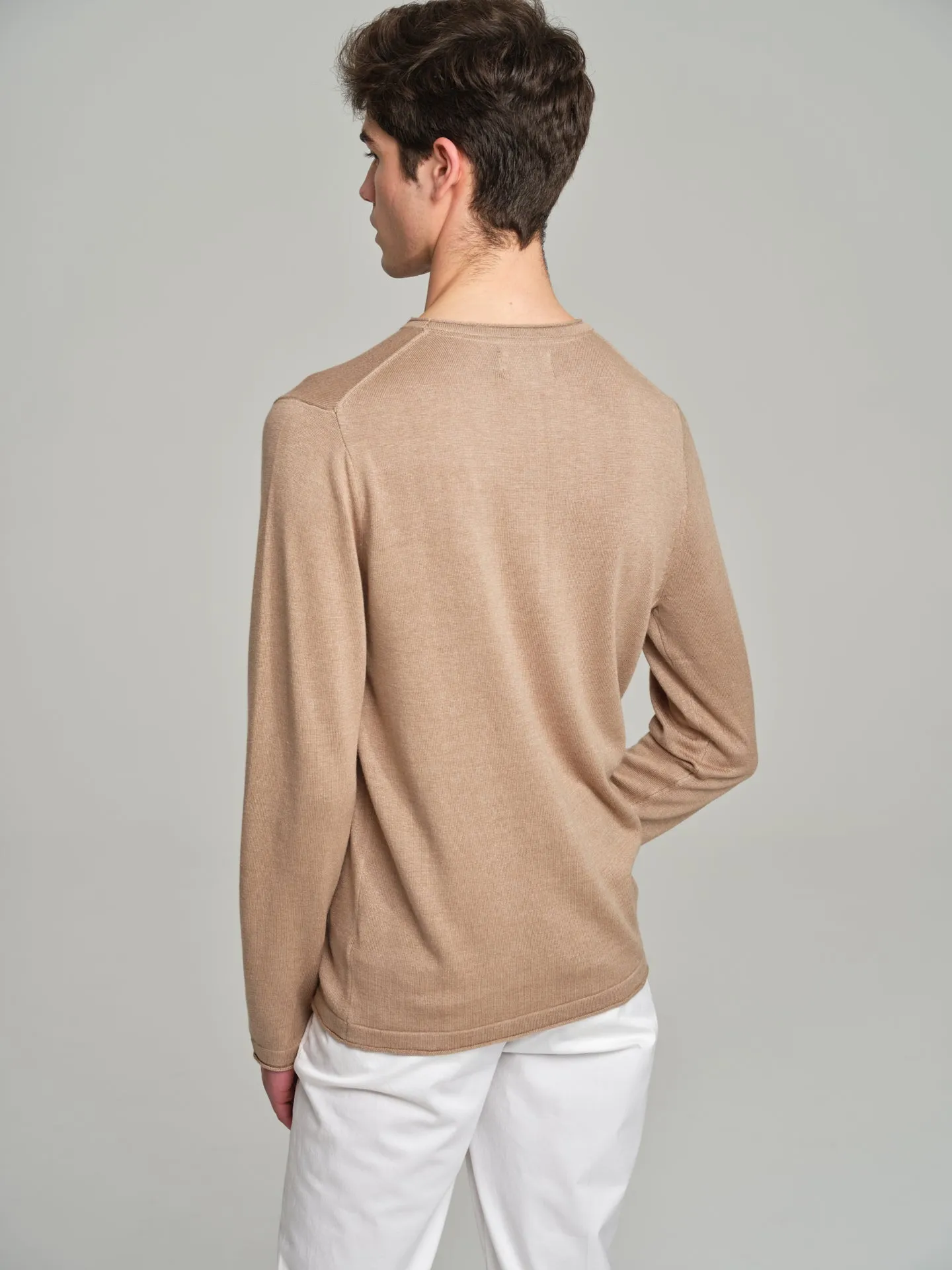 Long sleeve crew neck sweater