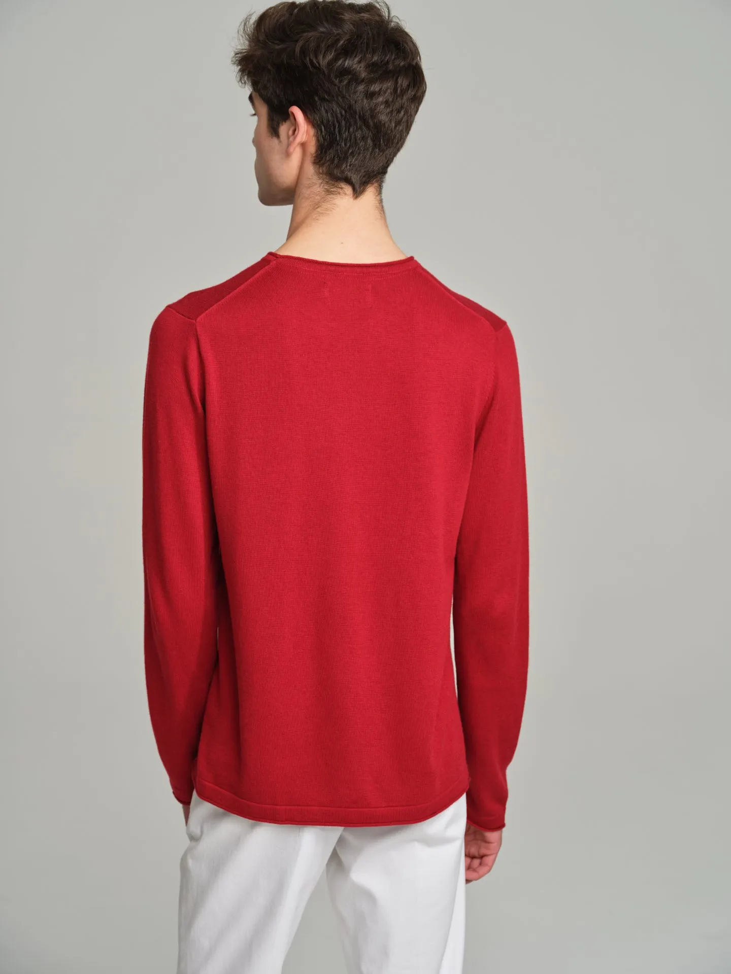 Long sleeve crew neck sweater