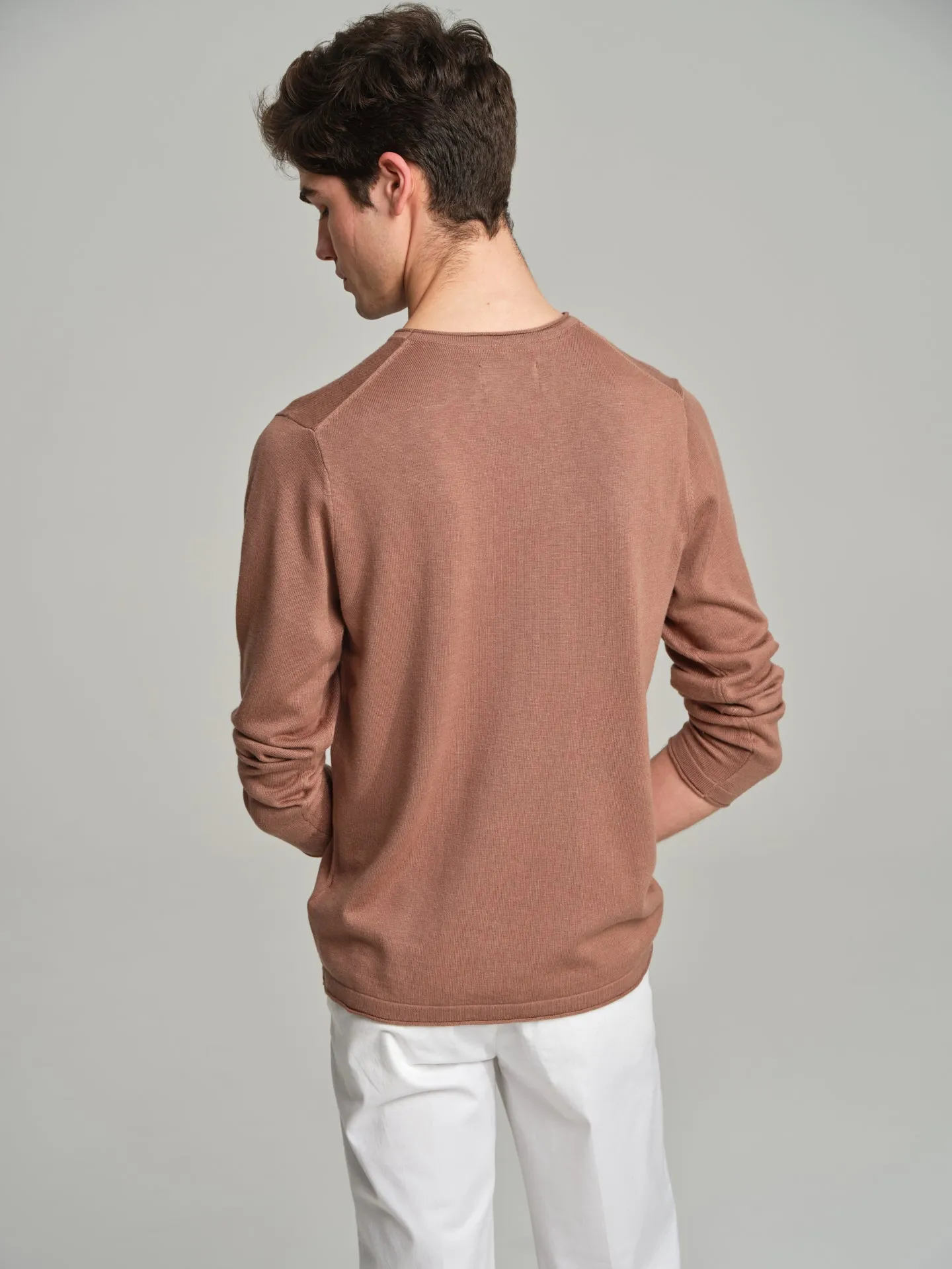 Long sleeve crew neck sweater