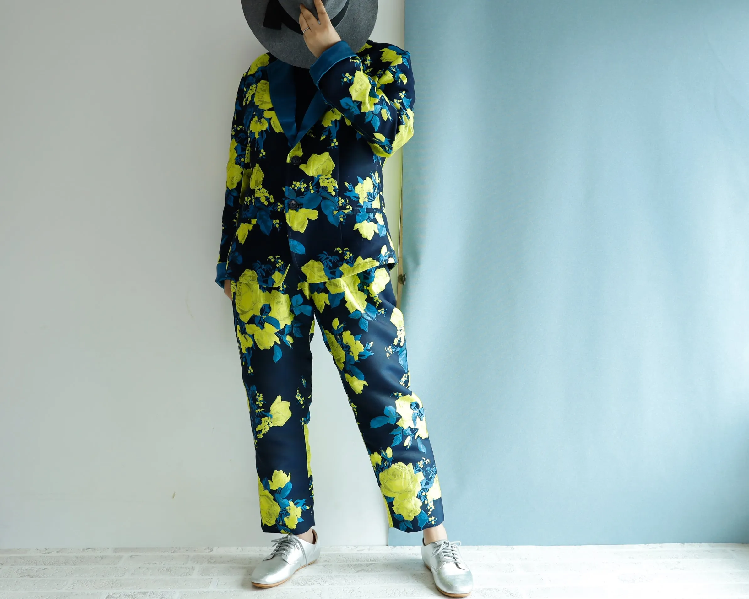 <P10RY> EUROPEAN ROSE  Yellow-Tapered Pants