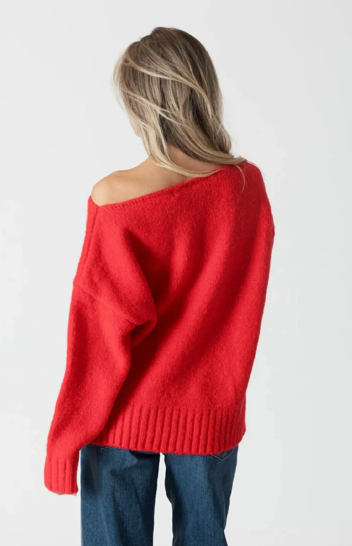 Lyla & Luxe Cinna Sweater Red