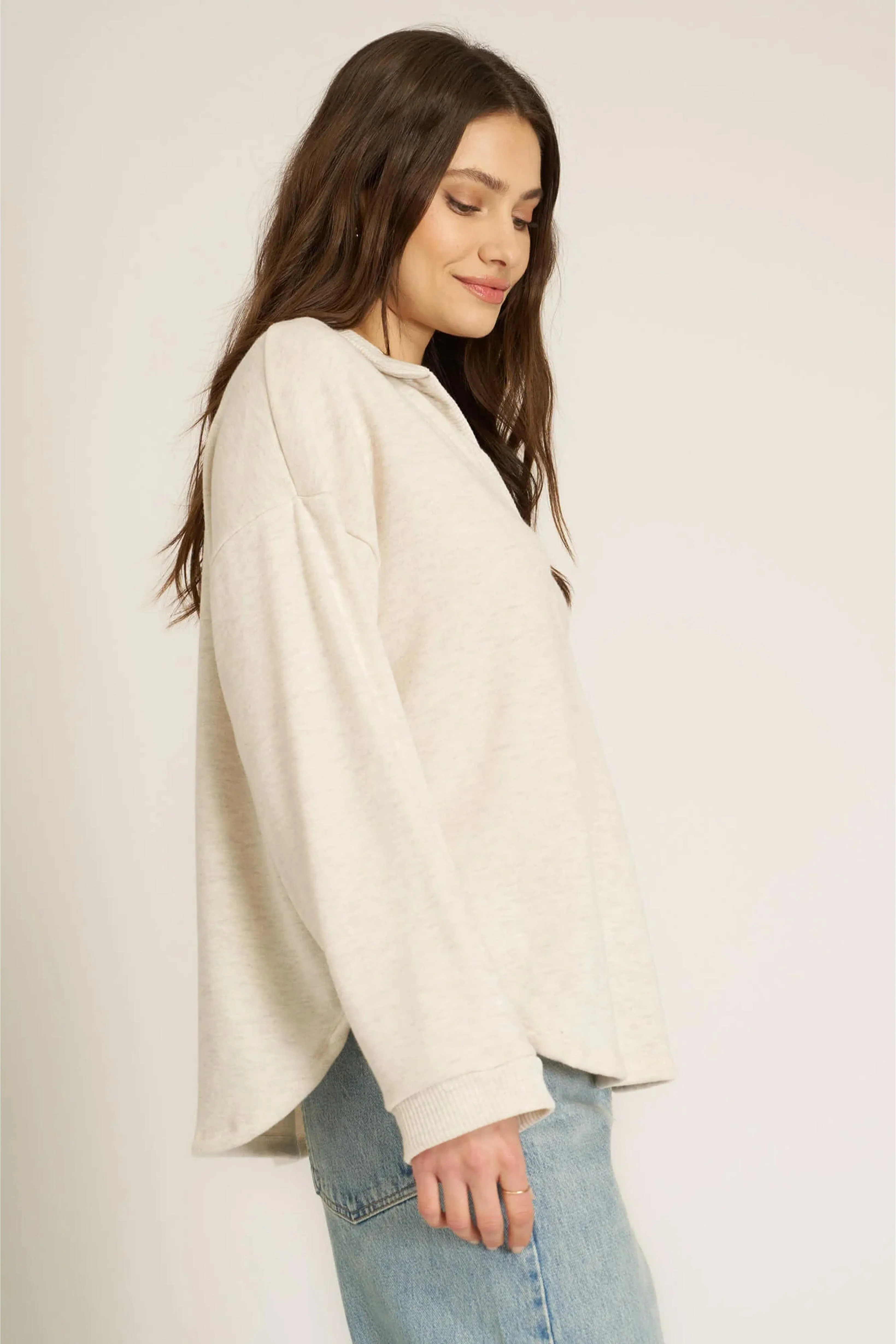 PROJECT SOCIAL T | Chiara Cozy Collared Pullover - Oatmeal