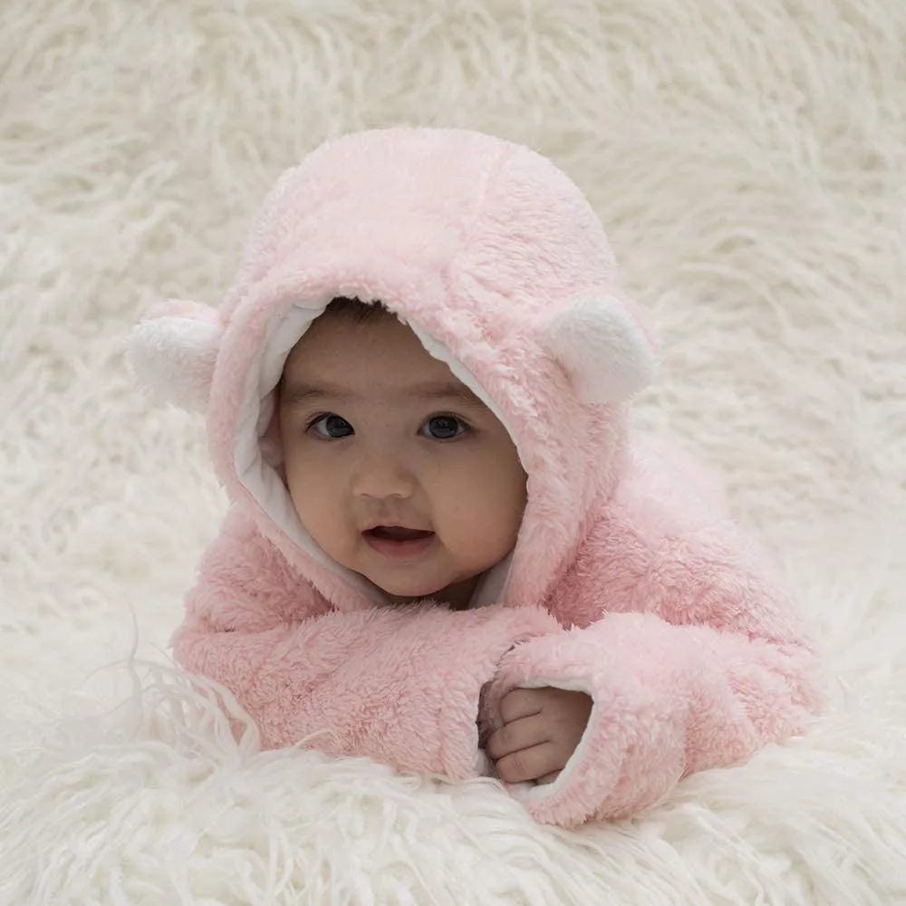 "Snuggle Up in Style: Must-Have Unisex Baby Coats and Snowsuits for a Winter Wonderland!"