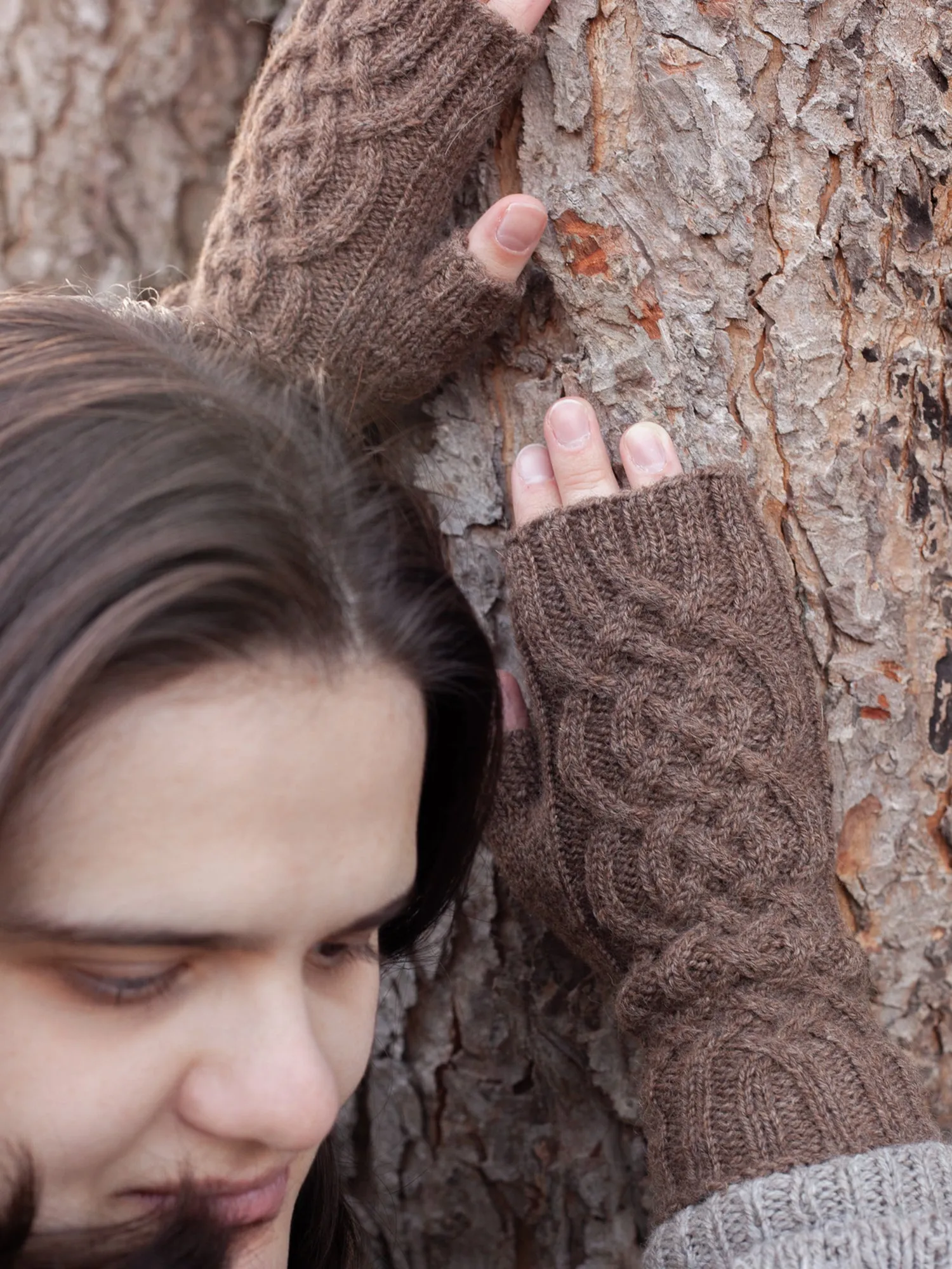 Rust Belt River Mitts <br/><small>knitting pattern</small>