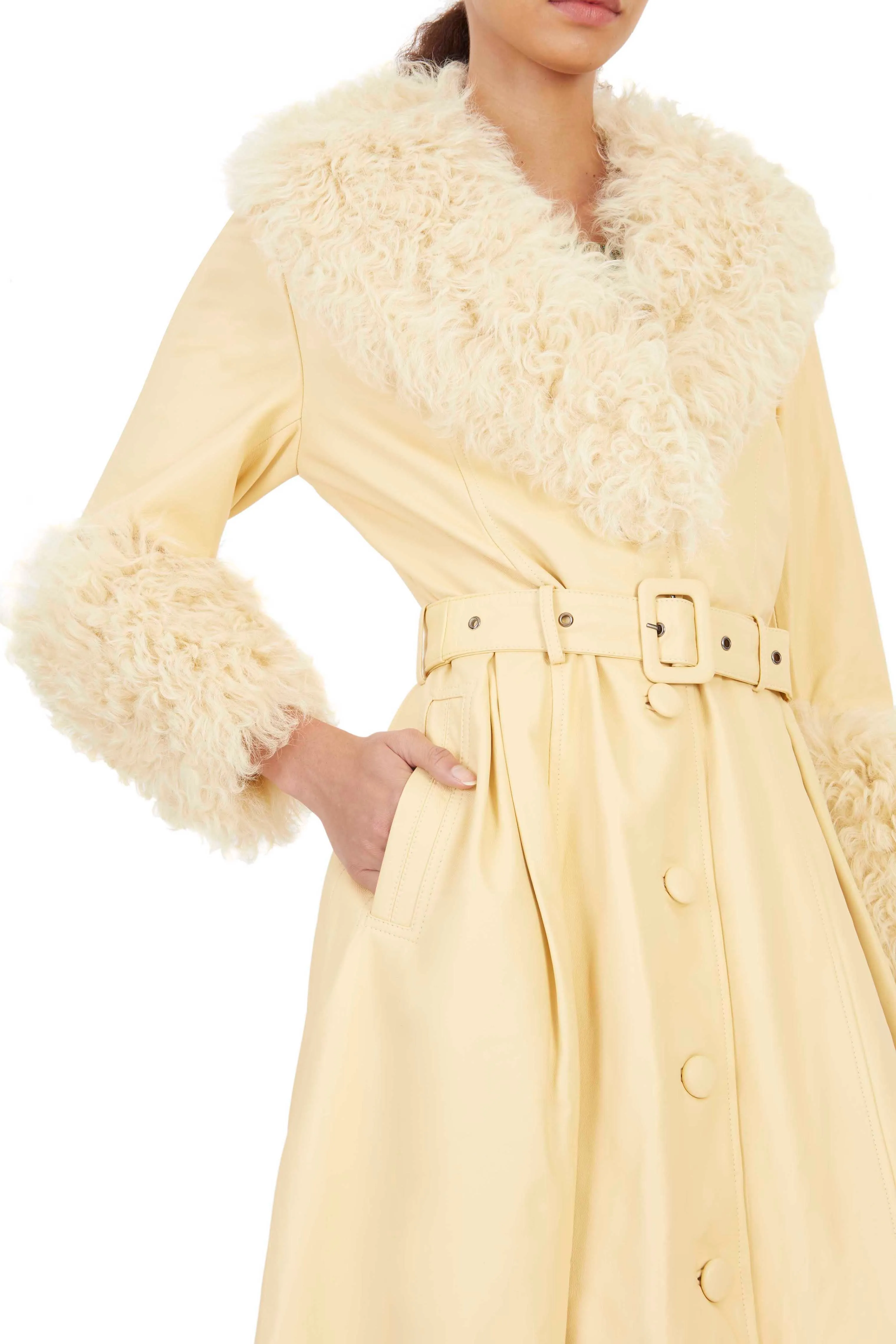 Shortbread Foxy Shearling Coat