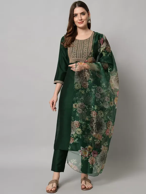 Womens Dark Green Cotton Silk Embroidery Kurta Pant Set With Dupatta